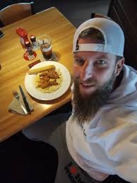 Is Daddy Macs a good choice for lunch?