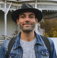 Top 20 Singers for Hire in Leitchfield, KY