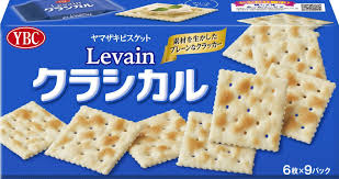 四角い クラッカー