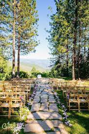 16 Stunning Outdoor Wedding Venues Mrs To Be Outdoor Wedding Outdoor Wedding Venues Wedding Venues