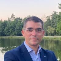 Hugo Neves Email & Phone Number