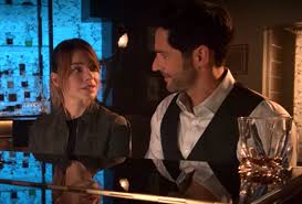 Lucifer toys with a murder victim while chloe and maze investigate the death. Lucifer Recap Season 5 Episode 8 Midseason Finale Spoiler Appears Tvline