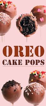 Kuchen Am Stiel Mit Glasur Aus Schokolade Dekoriert Mit Zuckerperlen Oreo Cake Pops Oreo Cake Pops Recipe Cake Pop Recipe