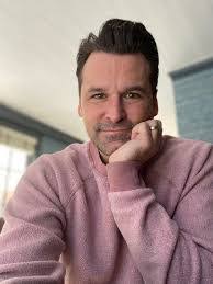 Jason Hammonds's Instagram, Twitter & Facebook