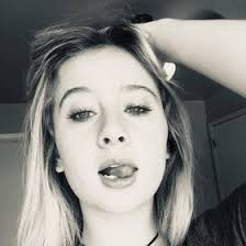 Autumn Nicole Enos🖤🦋🖤 (autumnenos04)」のプロフィール｜Pinterest