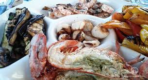 Assiette De Fruits De Mer Et Legumes Sur Le Grill Kedny Cuisine