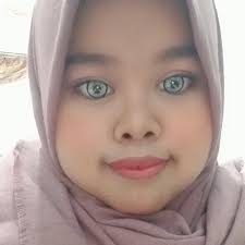 Tampil Beda, Ini 6 Potret Kekeyi Pakai Softlens Abu-abu yang Curi Perhatian 