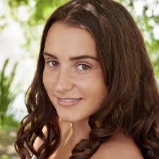 Alexa Wallace's Instagram, Twitter & Facebook