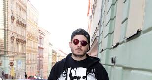 Listen to řezník on spotify. Inzenyr Je Mi K Ho Nu Zivi Me Kontroverze Rapper Reznik Chysta Film I Hru Blesk Cz
