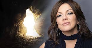Martina McBride and Dad Share "I Saw the Light"