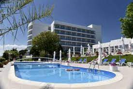 Hotelul inter venus este un hotel de lux cu un design arhitectural modern clasificat cu 5 stele, situat convenabil în centrul staţiunii venus oferind astfel doritorilor locul ideal pentru petrecerea vacanţelor, întâlnirilor de afaceri sau organizărilor. Hotel Afrodita Venus Oferta De Cazare 2021 Zile Gratuite De Vacanta