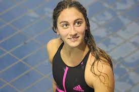 She is known for having won multiple gold medals from the 2018 european championships in glasgow including in the 400, 800, and 1500 meter freestyle events. Gold Fur Simona Quadarella Bei Den Schwimmweltmeisterschaften Moondo
