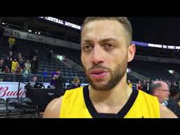 Williamson helps wake up Lightning