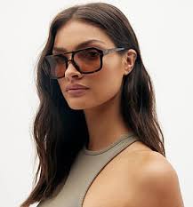 GIFT GUIDE: Shopping expert reveals tips to help you save money this  Christmas