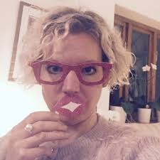 lauren (@lozalangio)