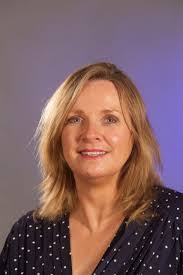 Angela Horan's Instagram, Twitter & Facebook