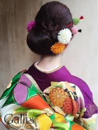 和装 シニヨンのヘアスタイルまとめ 2ページ目 matohair 色打掛 髪型 色打掛 髪型 お団子 成人式 ヘアスタイル アップ