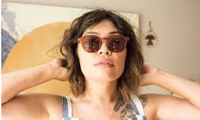 Cindy Hoops's Instagram, Twitter & Facebook