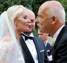 Maybe you would like to learn more about one of these? Janusz Korwin Mikke Poprowadzil Corke Do Oltarza Pomponik Pl