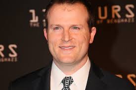 Von Dallas nach Hamburg: Michael Bay stellt seinen neuen Actionkracher ...