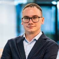 Daniel Gutowski's Instagram, Twitter & Facebook