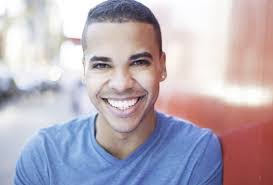 Robert Zelaya's Instagram, Twitter & Facebook