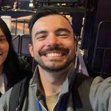 Robyn Connell's Instagram, Twitter & Facebook