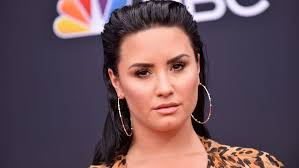 , may include content that is la joven actriz falleció a los 28 años y sus amigos la recuerdan con cariño. Demi Lovato Hace Llamado A Investigar Caso De Joven Victima De Trafico Sexual En Texas Meganoticias