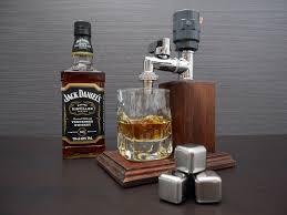Alcohol Dispenser Liquor Dispenser Gift For Him Anniversary Gift For Dad Liquor Beer Dispensers Houten Geschenken Alcohol Geschenken Voor Vriendjes