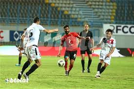 صالح جمعة (مواليد 1 أغسطس 1993) هو لاعب كرة قدم مصري يجيد اللعب في مركز الوسط مع منتخب مصر ونادي الأهلي المصري، وهو شقيق اللاعب عبد الله جمعة. ØµØ§Ù„Ø­ Ø¬Ù…Ø¹Ø© Ø£Ø·Ù…Ø­ ÙÙŠ Ø§Ù„Ø¹ÙˆØ¯Ø© Ù„Ù„Ø£Ù‡Ù„ÙŠ ÙˆÙØ¶Ù„Øª Ø§Ù„Ø§Ø³ØªÙ‚Ø±Ø§Ø± Ù…Ø¹ Ø³ÙŠØ±Ø§Ù…ÙŠÙƒØ§ Ø¹Ù† Ø§Ù„Ø§Ù†ØªÙ‚Ø§Ù„ Ù„Ù„Ø²Ù…Ø§Ù„Ùƒ Ø¨Ø·ÙˆÙ„Ø§Øª