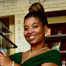 Danielle Lyles's Instagram, Twitter & Facebook