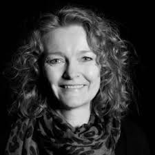 I en travl hverdag kan det være svært at finde tid til at dykke ned i de  nyeste tendenser og trends.