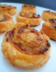 Roules Feuilletes Chorizo Parmesan Recette Ptitchef Recette Feuillete Chorizo Roule Feuillete Recette Apero Feuillete