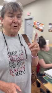 Jelly roll rug class yesterday. It was an awesome group of ladies. Hear  what they have to say. #treasurechest, #jellyrollrug #classes