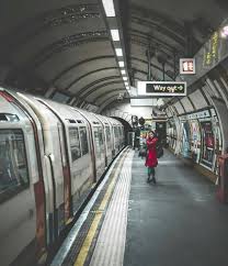 Covent Garden Tube Station Picture Mrwhisper Admins Meolafrancesco Elena Meola T London Underground Train Visiting England London Underground