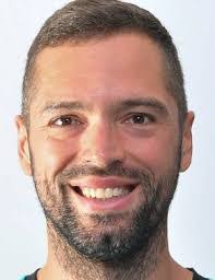 Louis Schutt's Instagram, Twitter & Facebook