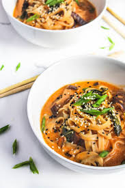 Soupy Thai Red Curry Rice Noodles The Twin Cooking Project By Sheenam Muskaan Recipe Curry Rice Thai Red Curry Curry