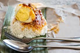 Nasi lemak bungkus daun pisang.ni masa x berapa pandai lg membungkus nnt fa upload gambar the latest yg lebih kemas dan cantik bungkusannya. 59 Nasi Lemak Bungkus Stock Photos And Images 123rf
