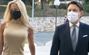 Ed è sempre roma la città che fa incontrare il premier e la sua compagna. Giuseppe Conte La Procura Di Roma Indaga Sull Auto Blu Alla Fidanzata Olivia Paladino Il Tempo