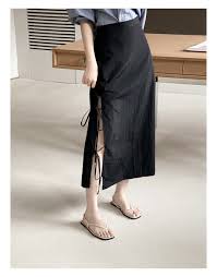 슬릿 타이드 업 스커트 [블랙] | 유유알