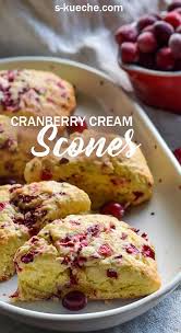 Cranberry Cream Scones Crunchy Fruchtig Und Sahnig Weich Zugleich Schnell Geruhrt Und Gebacken Und So Irre Gu In 2020 Kaffee Und Kuchen Backrezepte Irische Rezepte