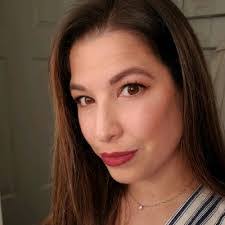 Alexandra Loredo's Instagram, Twitter & Facebook