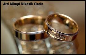 Maybe you would like to learn more about one of these? 15 Arti Mimpi Dikasih Cincin Islam Primbon Dan Psikolog 2021