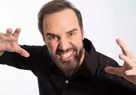 Diogo Portugal apresenta stand up em Salvador