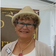 Karen Kulas's Instagram, Twitter & Facebook