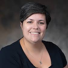 Elizabeth Curran's Instagram, Twitter & Facebook