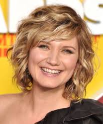 It works on all hair types but is. Short Curly Hairstyles Short Wavy Hair Thick Wavy Hair Short Curly Haircuts