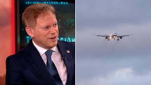 Is this where Putin is jamming hols flights from? Radar analysis finds 'black  hole' caused by Vlad's electronic weapons | The US Sun