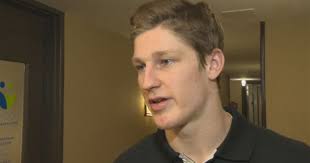 Nathan MacKinnon sidelined by knee injury