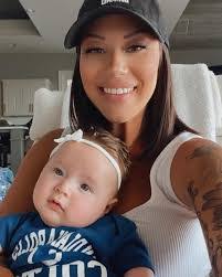 Samantha Mcafee's Instagram, Twitter & Facebook